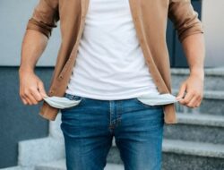 7 Strategi Cerdas Atasi Krisis Keuangan Tanpa Rasa Cemas