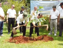 Bimas Buddha Kemenag: Aksi Nyata Ramah Lingkungan di Hari Bumi