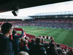 Dominasi Van Dijk Bawa Liverpool Meriahkan Kemenangan di Anfield