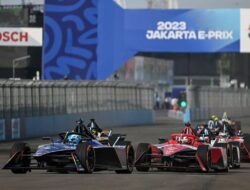 Formula E Jakarta 2025: Sengitnya Balapan di Bawah Terik Matahari