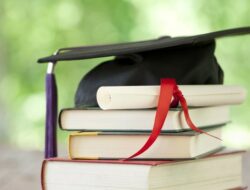 Ijazah Jokowi: Simbol Politik Kekuasaan dan Legitimasi Nasional