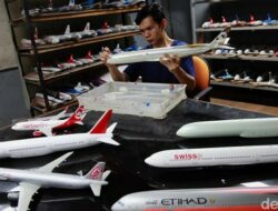 Karya Marison: Miniatur Pesawatnya Raih Pengakuan Internasional