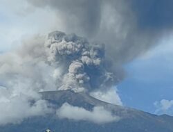 Marapi Erupsi, Semburkan Abu Vulkanik Hingga 800 Meter