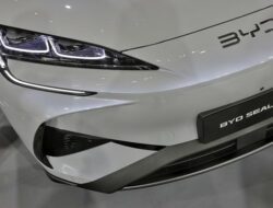 Moeldoko Dukung Pemberantasan Ormas Ganggu Investasi BYD di Jabar