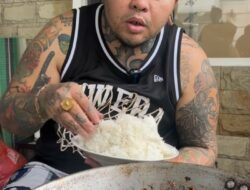 Raja Abdi Gresik: Aksi Kuliner Ekstrem dan Masakan Melimpah