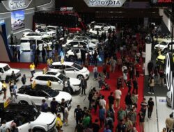 Resesi Mengintai Otomotif: DPR Tuntut Strategi Jitu Pemerintah