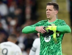 Szczesny: Pensiun Dini, Barcelona Panggil, Kontrak Baru Menanti