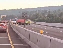 Truk Gagal Naik Tanjakan, Mundur Zigzag Bahayakan Pengguna Tol