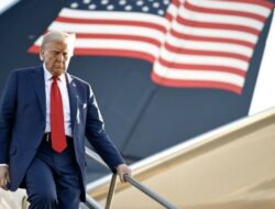 Trump Ancam Pangkas Tarif, Tunggu Itikad Baik China