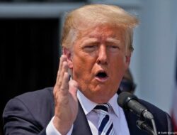 Trump Ancam Pecat Ketua The Fed: Siapa Penggantinya?