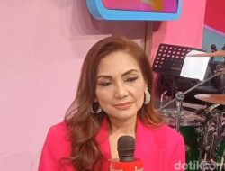 Ulang Tahun ke-61, Nia Daniaty Rayakan Kumpul Keluarga Harmonis